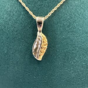 Gold in Quartz Bezel set Pendant PN806NQ
