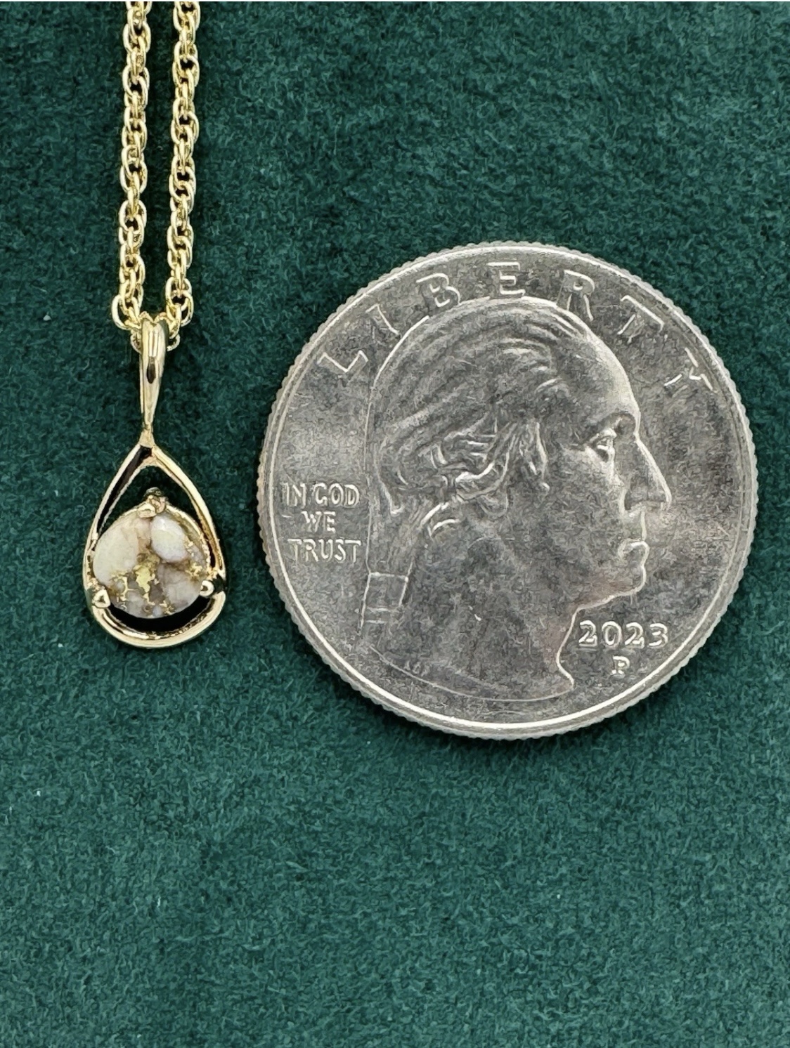 Gold in Quartz Bezel set Pendant PN898QX1 - Image 3
